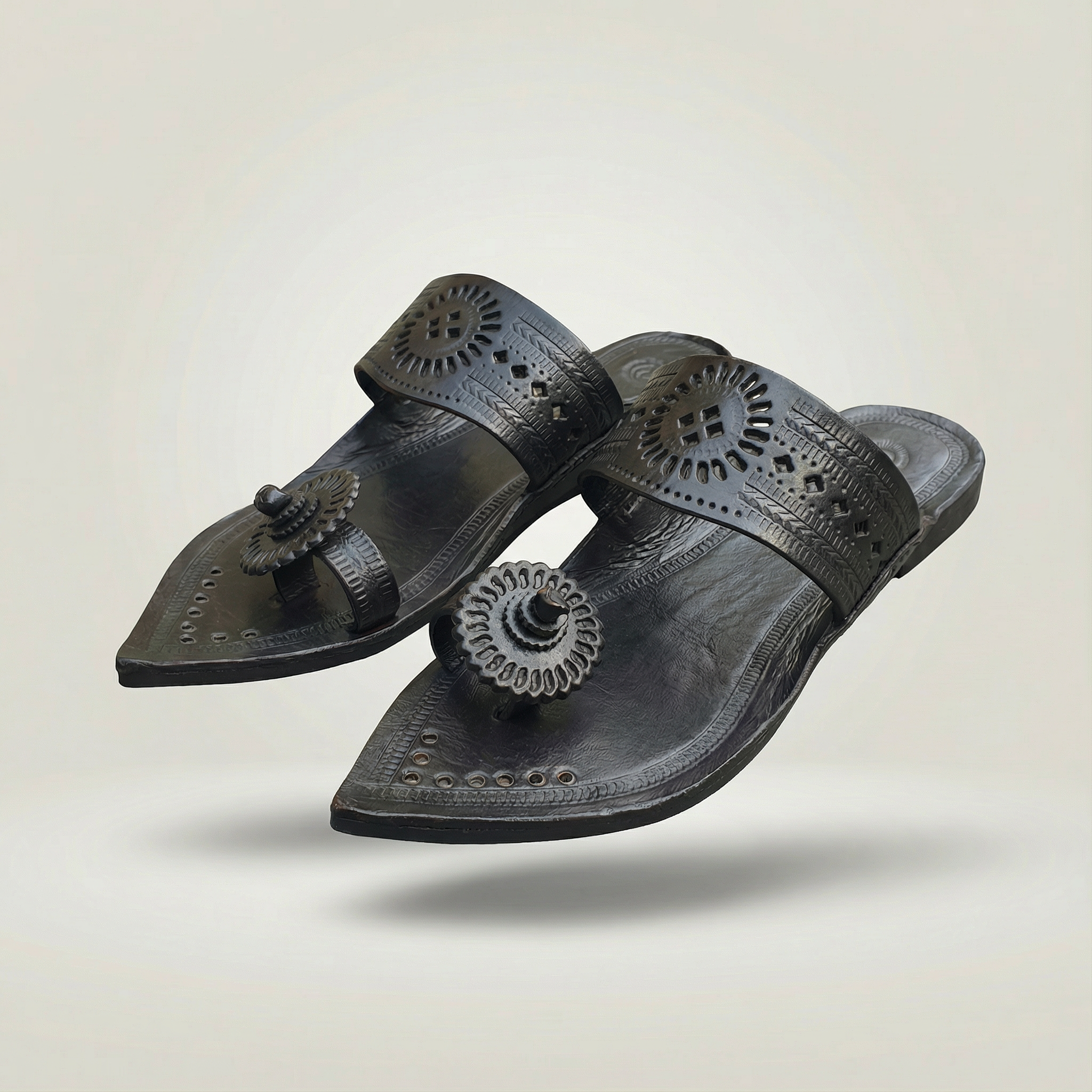 Brown Angutha Patta Nokwali Bhingri Kolhapuri Chappal