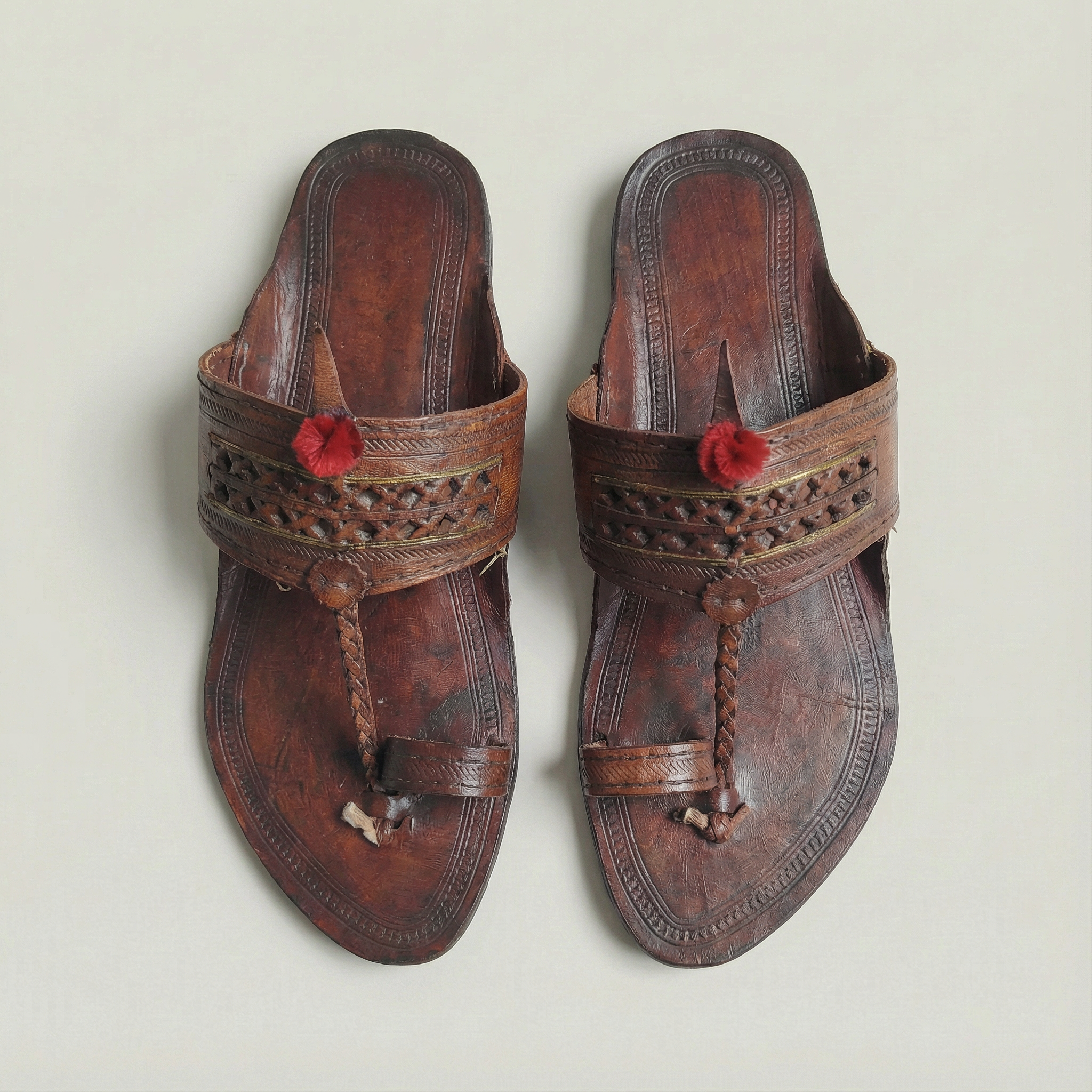 Brown Star Punch Veni Gonda Kolhapuri Chappal